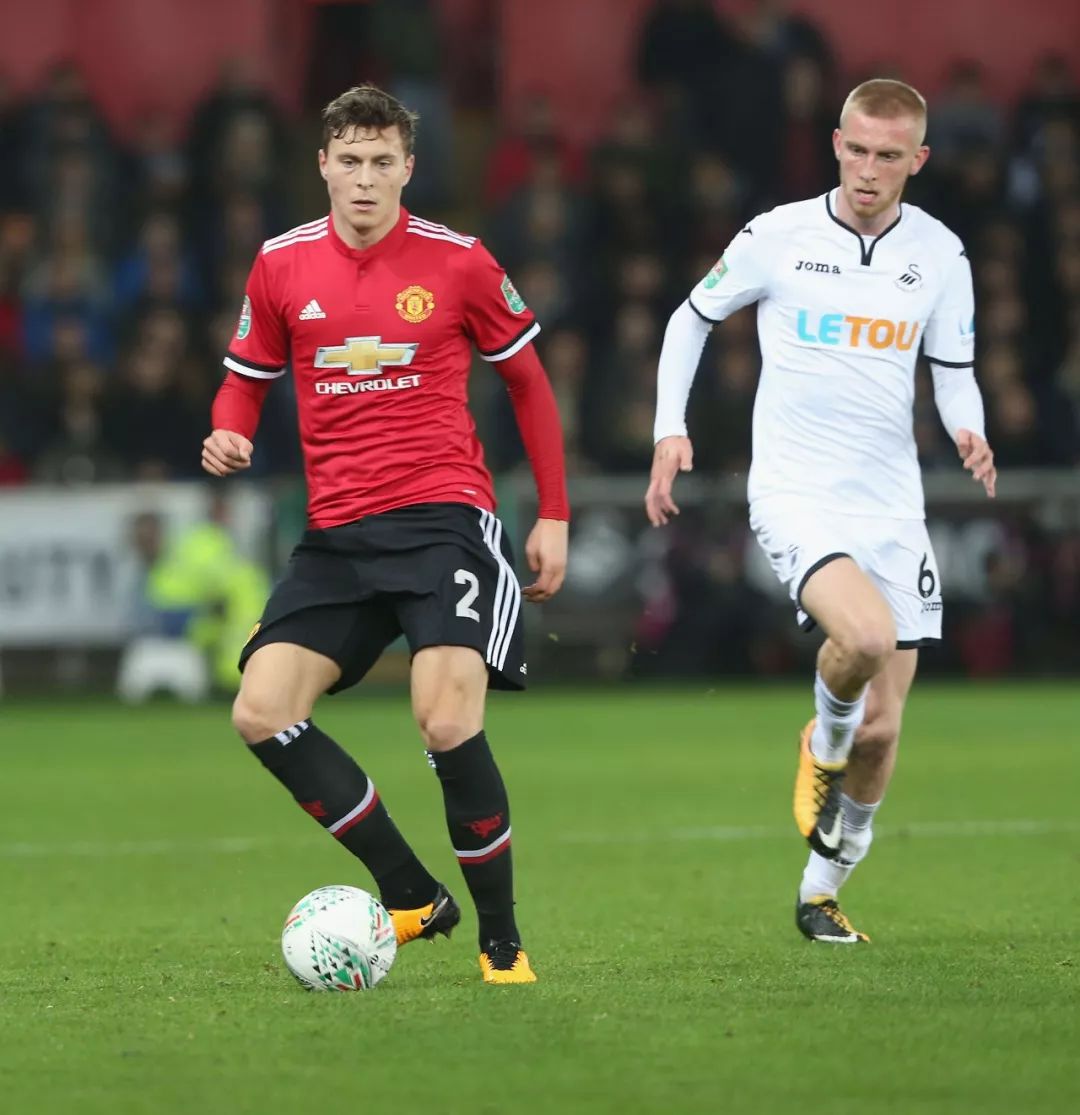 烈的比赛中 烈的比赛中