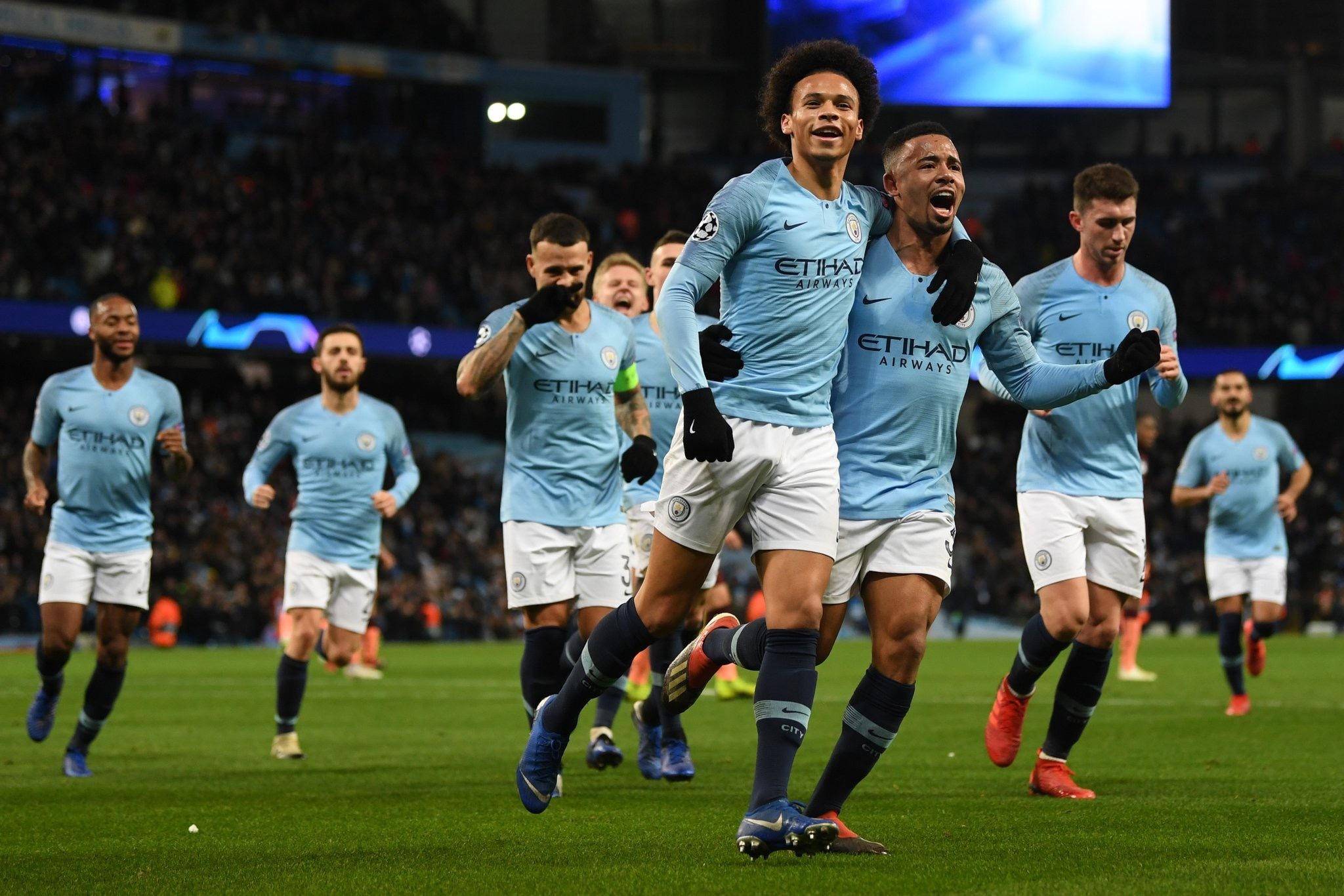 的表现不容 的表现不容